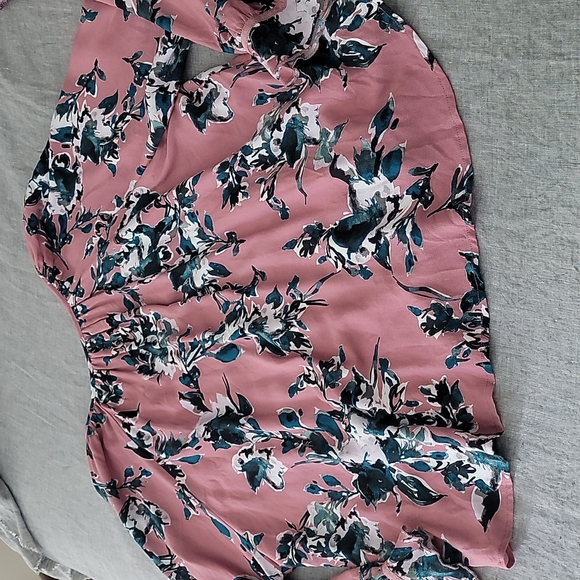 Splendid Rose Floral Blouse - Picture 8 of 11